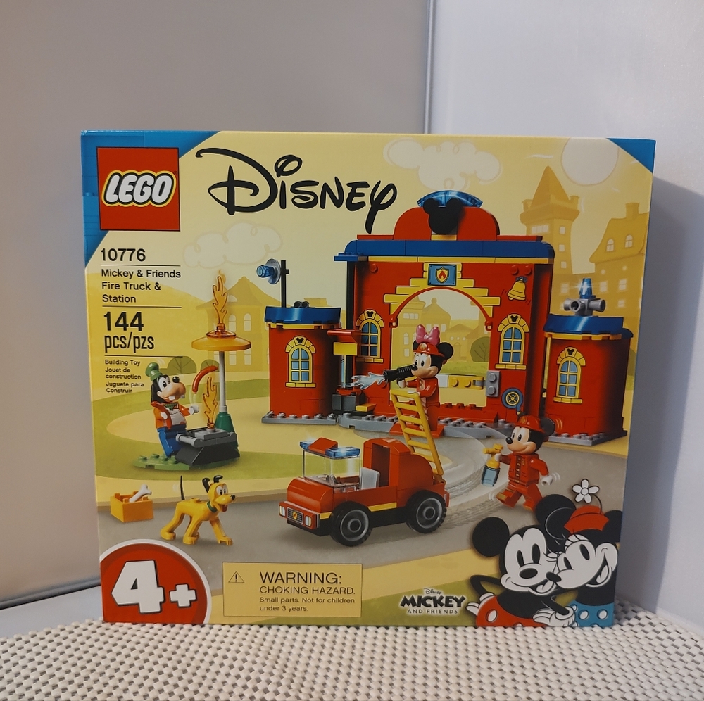 Lego 10776 Mickey & Friends Fire Truck & Station NWT Building Toy Set Disney